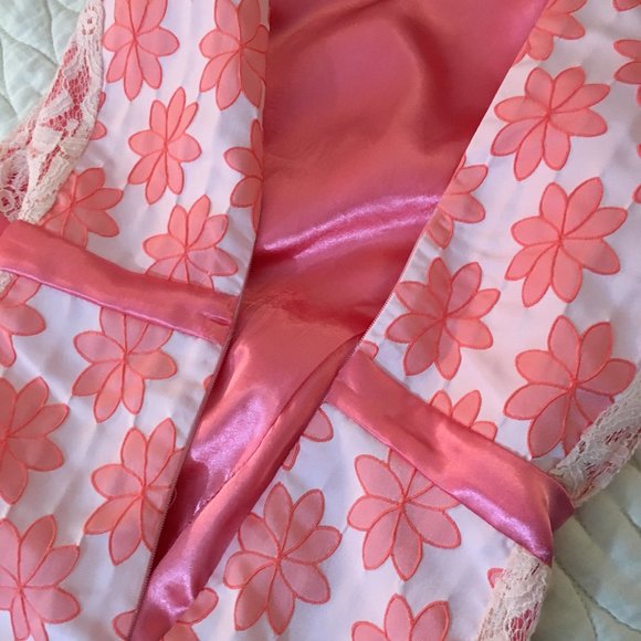 Perfect Satin/Floral Lace Dress - Picture 12 of 12